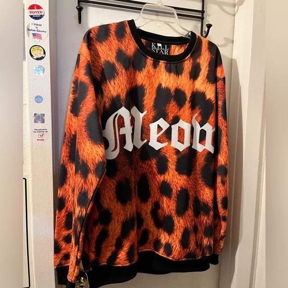Killstar- size XL- black/orange pullover top with MEOW on it. EUC. - Picture 1 of 5